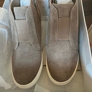 Steve Madden Taupe sneaker wedge